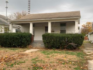 Foreclosed Home - 411 S KICKAPOO ST, 62656