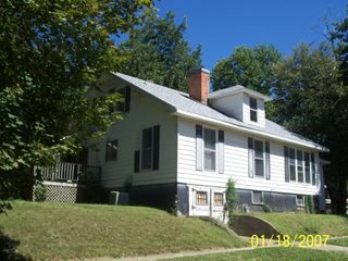 Foreclosed Home - 251 S FRONT ST, 62691