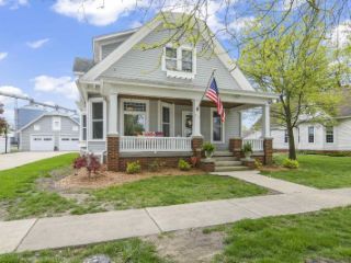 Foreclosed Home - 216 W MAIN ST, 62693