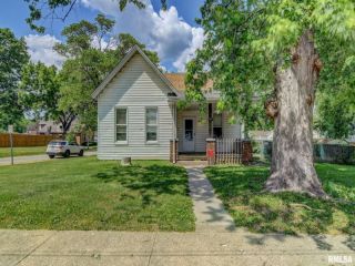 Foreclosed Home - 701 E RIDGELY AVE, 62702