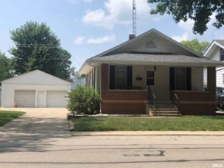 Foreclosed Home - 2021 N 8TH ST, 62702