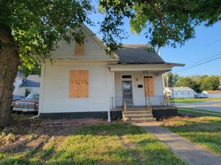 Foreclosed Home - 301 W MASON ST, 62702