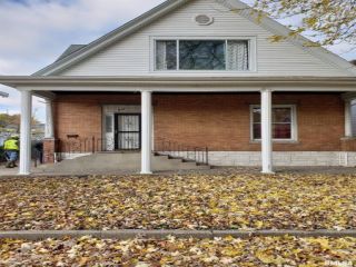 Foreclosed Home - 939 S 1ST ST, 62704
