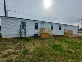 Foreclosed Home - 165 FRIENDLY BLVD, 62707