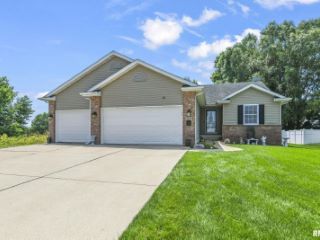 Foreclosed Home - 4120 GARRY DR, 62712