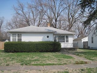 Foreclosed Home - 1112 E 3RD ST, 62801