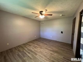 Foreclosed Home - 40 EDGEBROOK ST, 62801