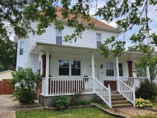 Foreclosed Home - 147 S PULLEN BLVD, 62801