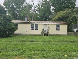 Foreclosed Home - 319 W KERR ST, 62801