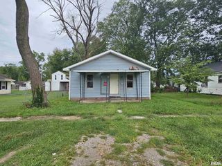 Foreclosed Home - 1304 S LINCOLN BLVD, 62801