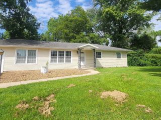 Foreclosed Home - 2 CRESTWOOD LN, 62801