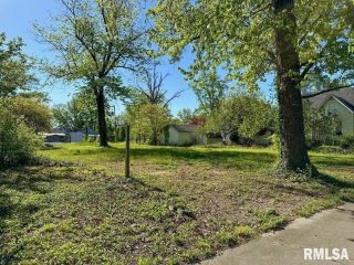 Foreclosed Home - 327 S HICKORY ST, 62801