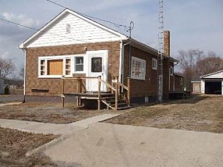 Foreclosed Home - 311 W ERNESTINE AVE, 62822