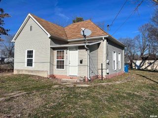Foreclosed Home - 209 W ERNESTINE AVE, 62822