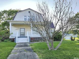 Foreclosed Home - 307 N 1ST ST, 62835