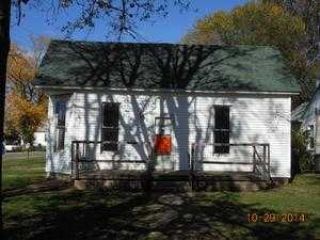Foreclosed Home - 126 W 6TH ST, 62839