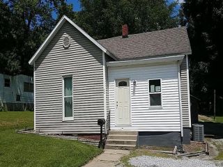 Foreclosed Home - 134 E Plum Street, 62844