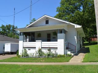 Foreclosed Home - 218 S MAIN ST, 62844