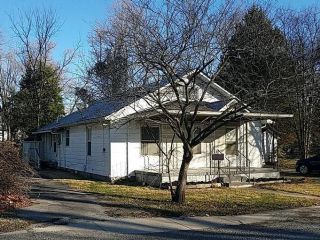 Foreclosed Home - 306 E St Charles, 62859