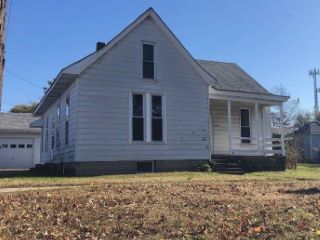 Foreclosed Home - 115 N WALNUT ST, 62863