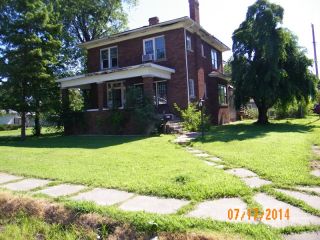 Foreclosed Home - 901 E LINDELL ST, 62896