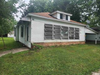 Foreclosed Home - 801 E CLARK ST, 62896