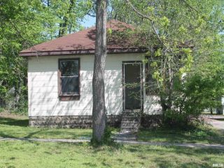 Foreclosed Home - 304 W PECAN ST, 62901