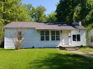 Foreclosed Home - 604 W Grand, 62918