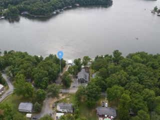 Foreclosed Home - 1000 LAKEVIEW DR, 62922