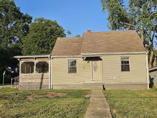 Foreclosed Home - 2306 OLD BROUGHTON RD, 62930