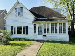 Foreclosed Home - 107 E LINCOLN ST, 62946