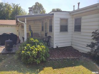 Foreclosed Home - 1212 S LEDFORD ST, 62946