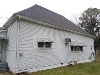 Foreclosed Home - 401 N 19th St, 62948