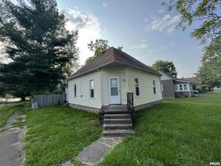 Foreclosed Home - 701 N 16TH ST, 62948