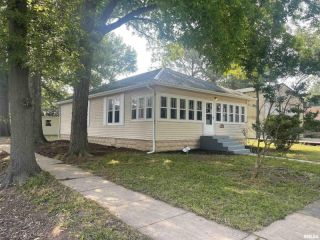 Foreclosed Home - 1120 N 11TH ST, 62948