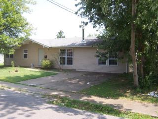 Foreclosed Home - 907 S EISENHOWER DR, 62959