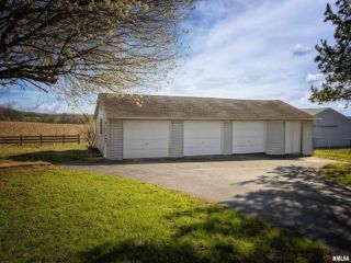 Foreclosed Home - 1203 GOLF COURSE RD, 62959