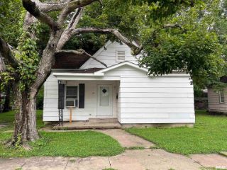 Foreclosed Home - 707 N MONROE ST, 62959