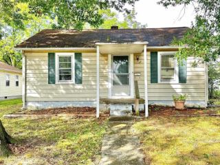 Foreclosed Home - 322 S 2ND ST, 62959