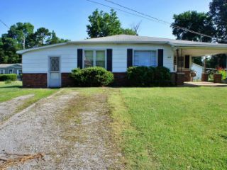 Foreclosed Home - 817 W 19TH ST, 62960