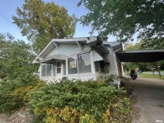 Foreclosed Home - 913 ILLINOIS AVE, 62966