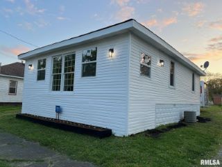 Foreclosed Home - 311 N 16TH ST, 62966