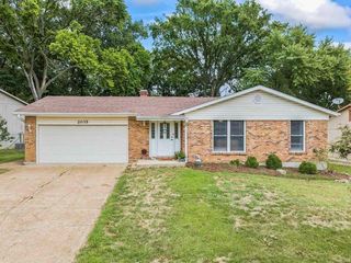 Foreclosed Home - 2035 PARKTON WEST DR, 63012