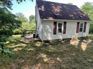 Foreclosed Home - 701 BURGESS AVE, 63019