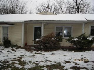 Foreclosed Home - 4106 FLUCOM RD, 63020