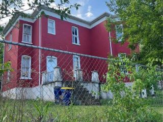 Foreclosed Home - 422 N 2ND ST, 63020