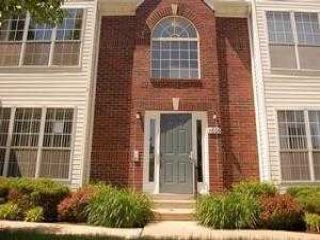 Foreclosed Home - 1606 FOREST SPRINGS LN APT A, 63021