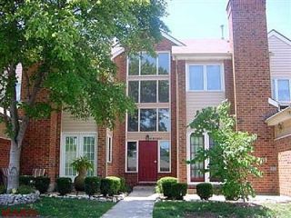 Foreclosed Home - 1348 HOLGATE DR UNIT G2, 63021