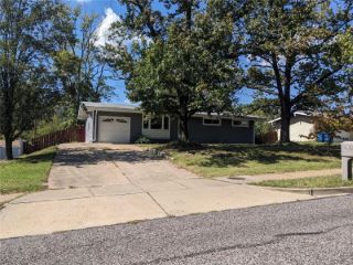 Foreclosed Home - 521 SULPHUR SPRING RD, 63021