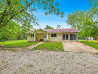 Foreclosed Home - 9201 RIDGE RD, 63023